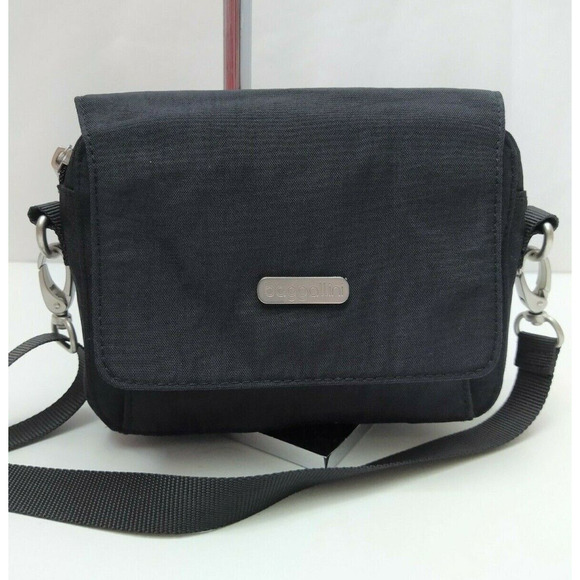Baggallini Black Nylon Zipper Pockets Credit Card Slots Crossbody Bag - Picture 1 of 13